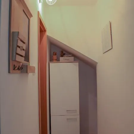 House Sara * Peroj