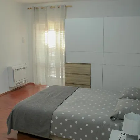 House Sara Peroj